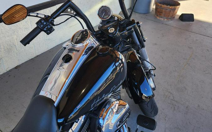 2015 Harley-Davidson Road King Vivid Black