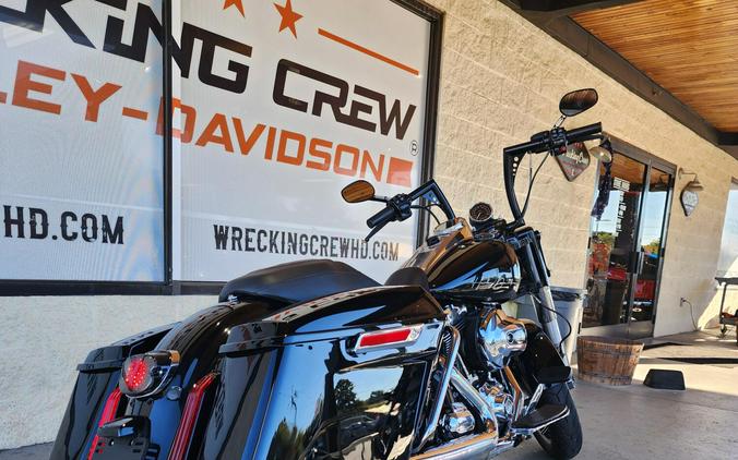 2015 Harley-Davidson Road King Vivid Black