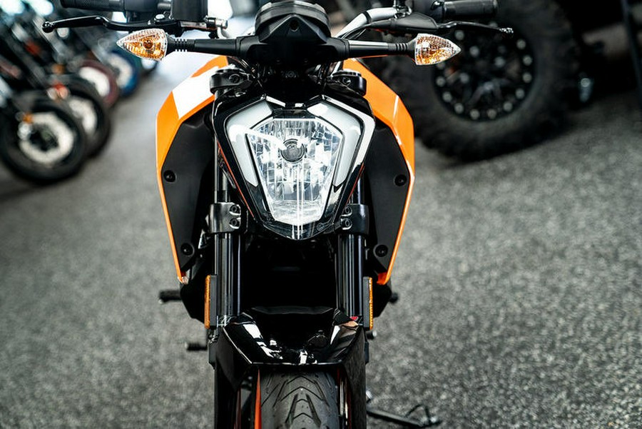 2023 KTM 200 Duke