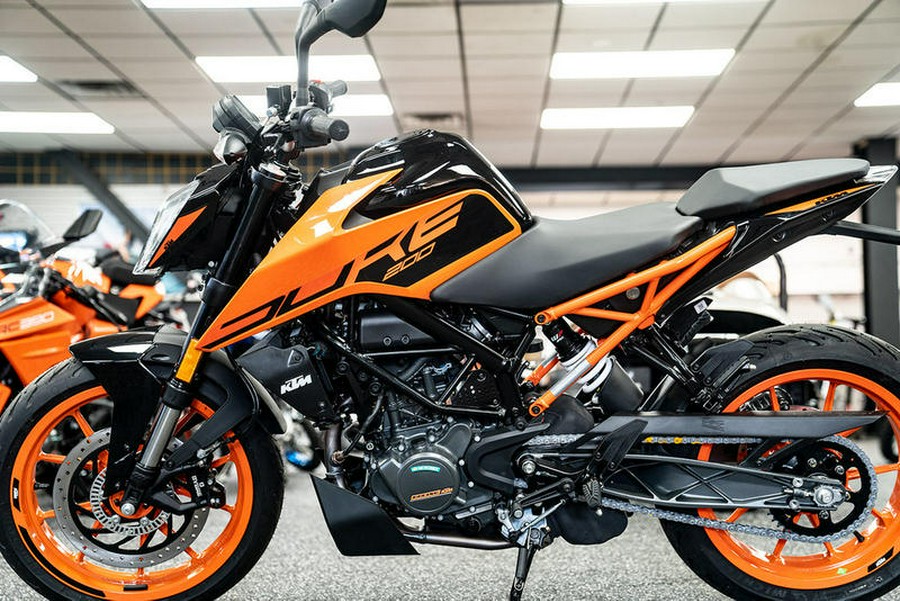 2023 KTM 200 Duke