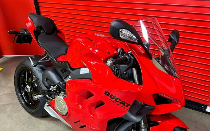 2024 Ducati Panigale V4 Red