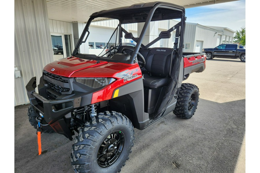 2025 Polaris Industries Ranger 1K XP Premium Sunset Red