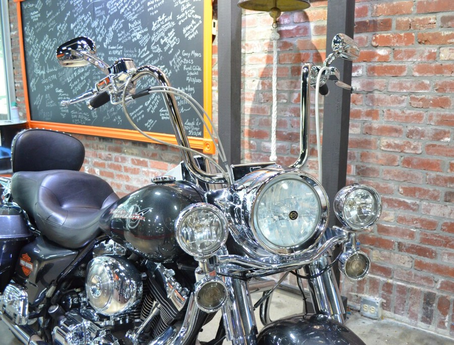 2005 Harley-Davidson Road King® Black Pearl