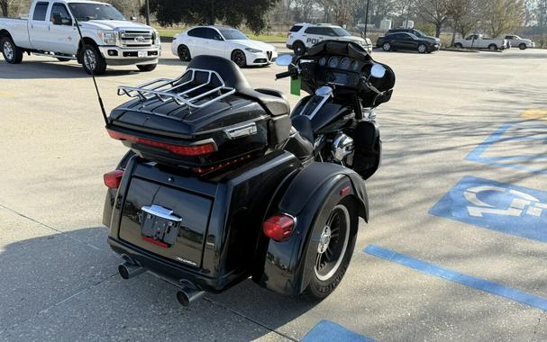 2016 Harley-Davidson® Tri Glide® Ultra