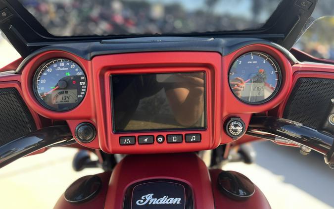 2023 Indian Motorcycle CHIEFTAIN DARK HORSE RUBY SMOKE 49ST Dark Horse