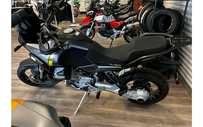 2024 Moto Guzzi Stelvio