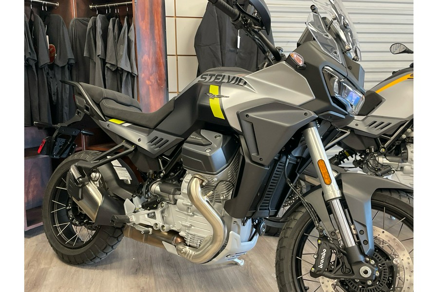 2024 Moto Guzzi Stelvio