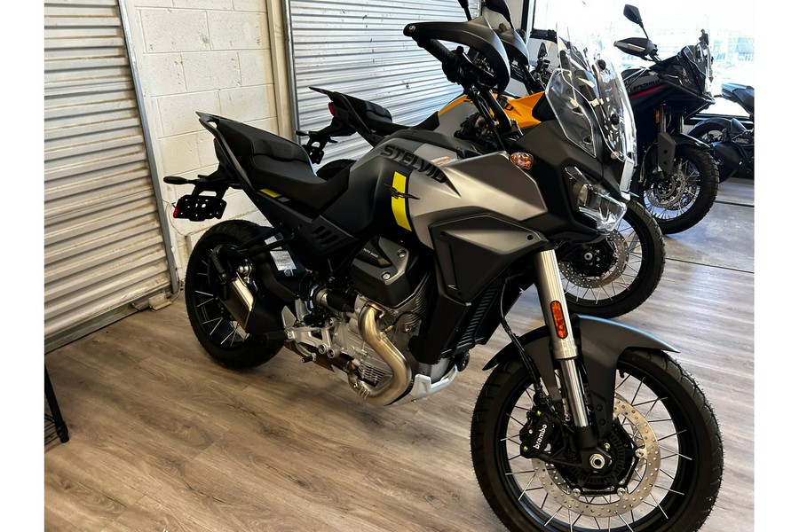 2024 Moto Guzzi Stelvio