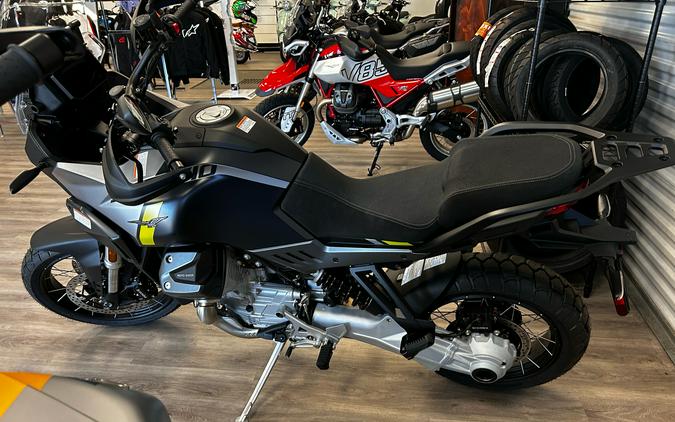 2024 Moto Guzzi Stelvio