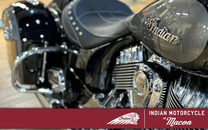 2024 Indian Motorcycle® Springfield® Black Metallic/Titanium Metallic