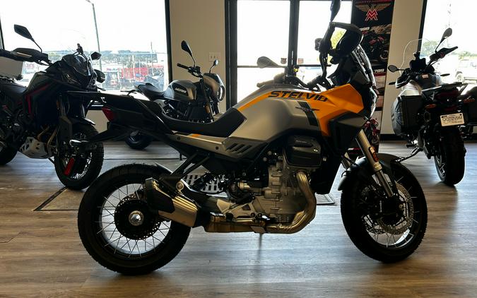 2024 Moto Guzzi Stelvio