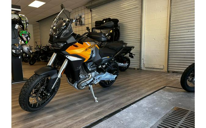 2024 Moto Guzzi Stelvio