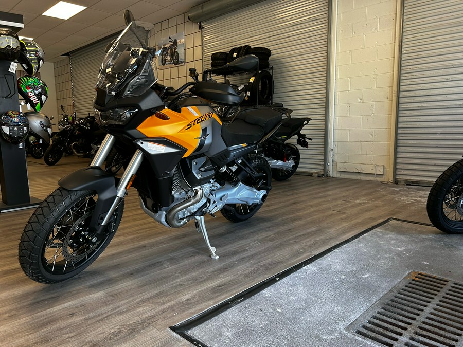 2024 Moto Guzzi Stelvio