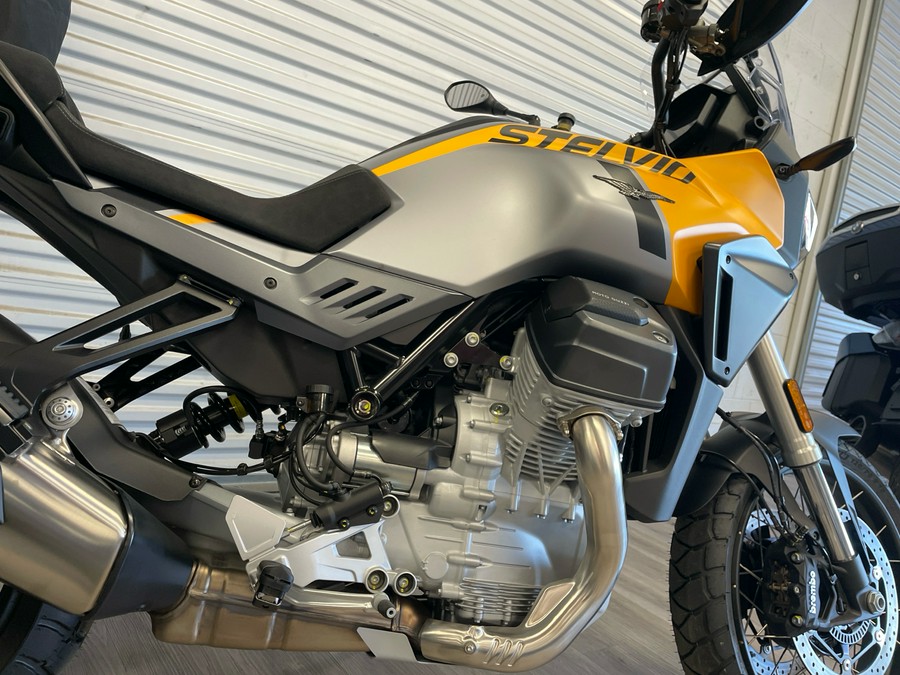 2024 Moto Guzzi Stelvio