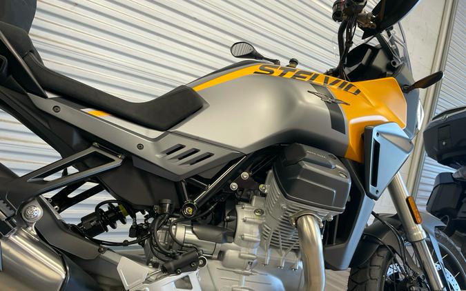 2024 Moto Guzzi Stelvio