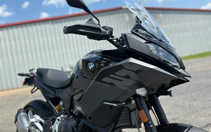 2026 BMW F 900 XR