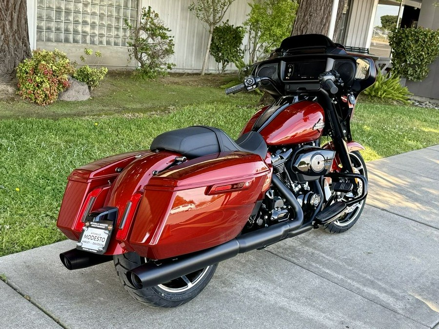 2025 Harley-Davidson® FLHX - Street Glide®