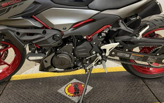 2024 Kawasaki Z500 SE ABS