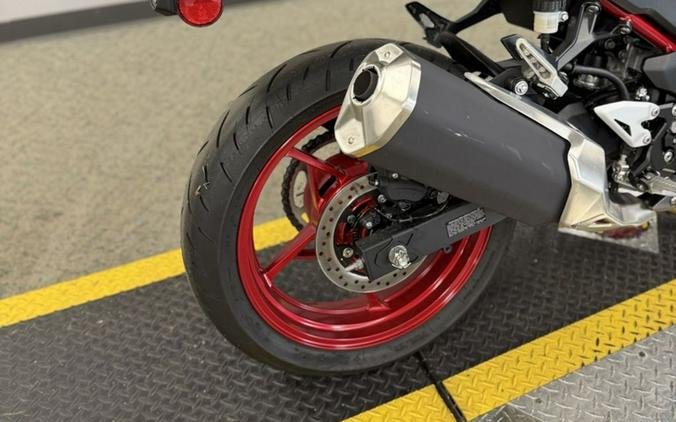 2024 Kawasaki Z500 SE ABS