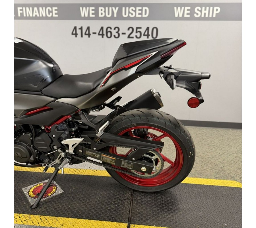 2024 Kawasaki Z500 SE ABS