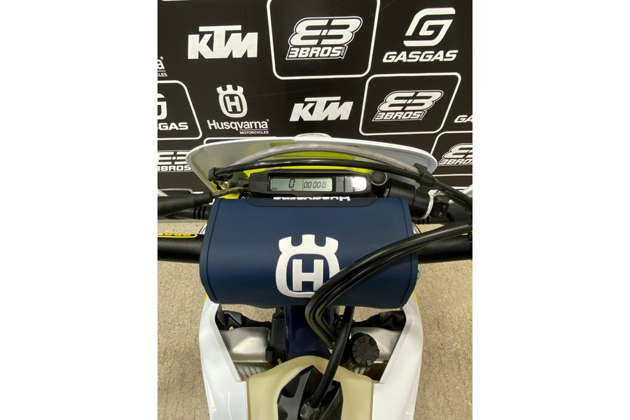 2025 Husqvarna Motorcycles FE 350s