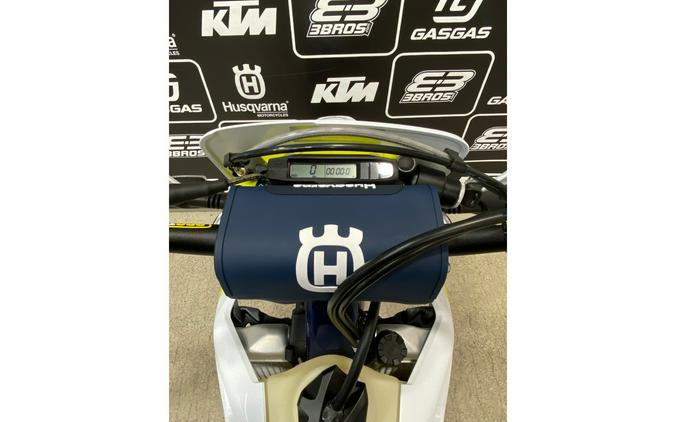 2025 Husqvarna Motorcycles FE 350s