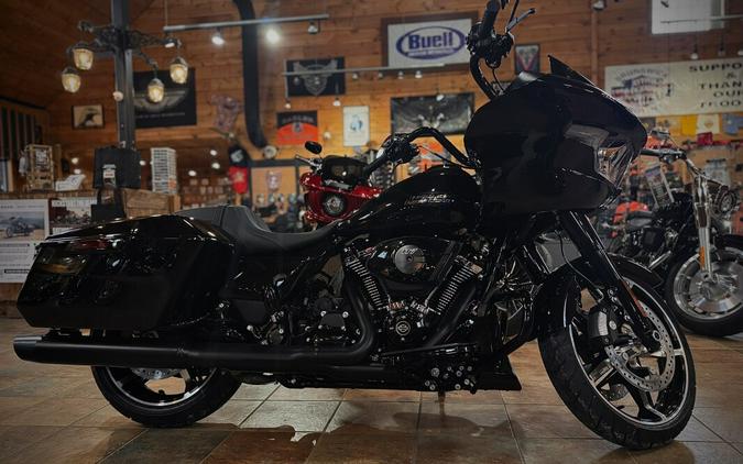 2026 Harley-Davidson® Road Glide® Vivid Black Black Trim