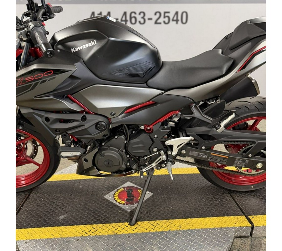 2024 Kawasaki Z500 SE ABS