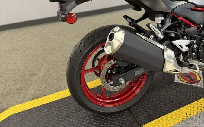 2024 Kawasaki Z500 SE ABS