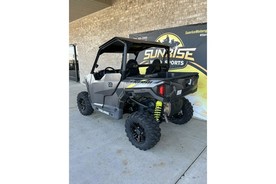 2020 Polaris Industries Polaris GENERAL® 1000 Premium Matte Titanium Metallic