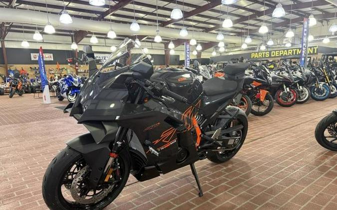 2026 KTM 990 RC R