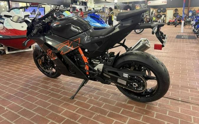 2026 KTM RC 990 R