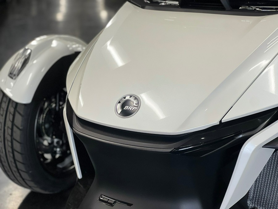 2026 Can-Am Spyder RT
