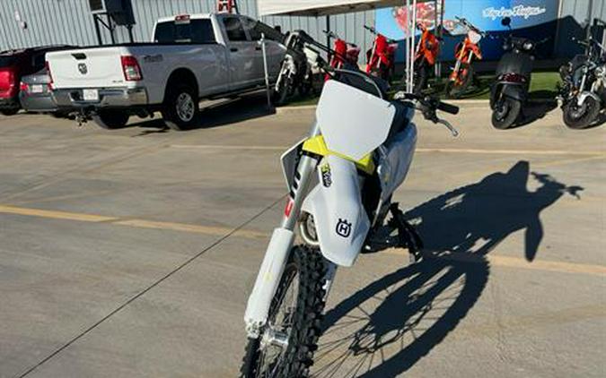 2025 Husqvarna FC 350