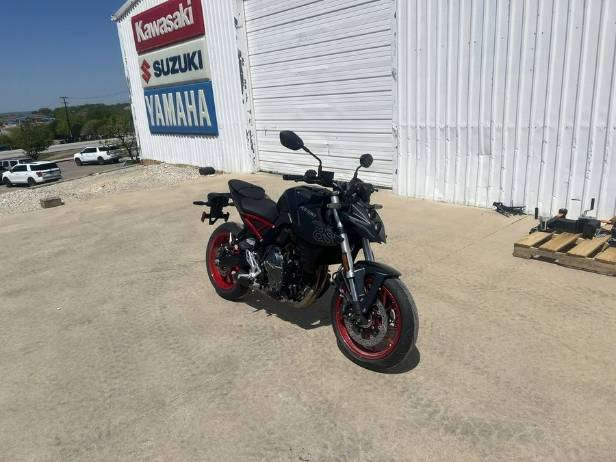 2025 Suzuki GSX-8S
