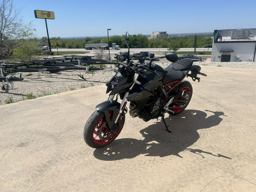 2025 Suzuki GSX-8S
