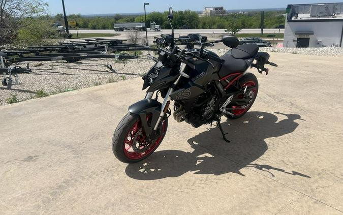 2025 Suzuki GSX-8S