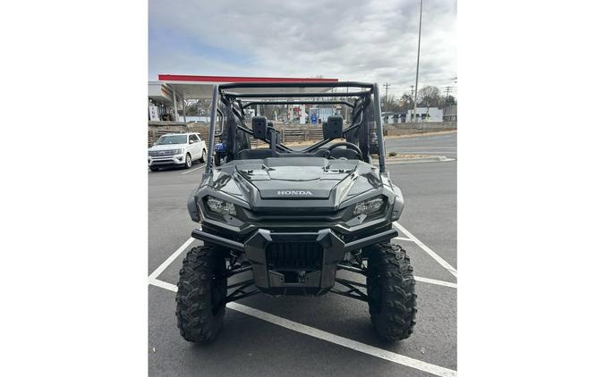 2025 Honda Pioneer 1000-6 Crew Deluxe