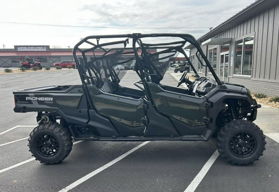 2025 Honda Pioneer 1000-6 Crew Deluxe