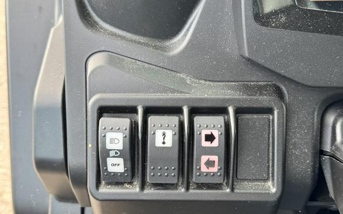 2024 Can-Am® Defender MAX Lone Star Cab HD10