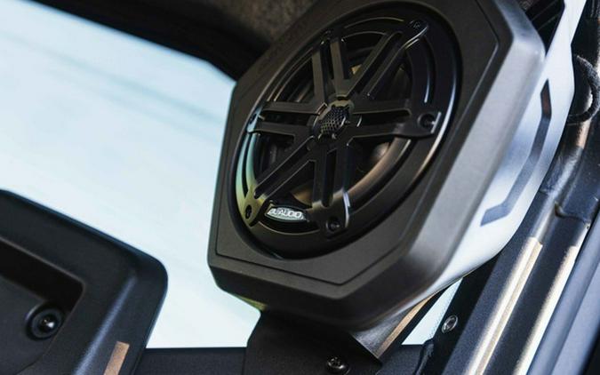 2026 Can-Am Defender MAX Limited HD11