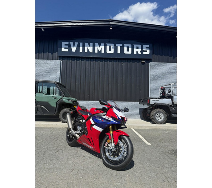 2026 Honda CBR1000RR-R FIREBLADE Fireblade SP