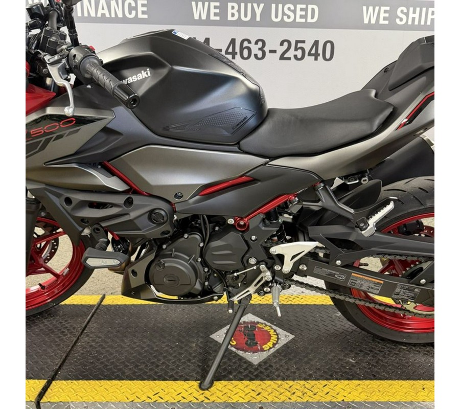 2024 Kawasaki Z500 SE ABS
