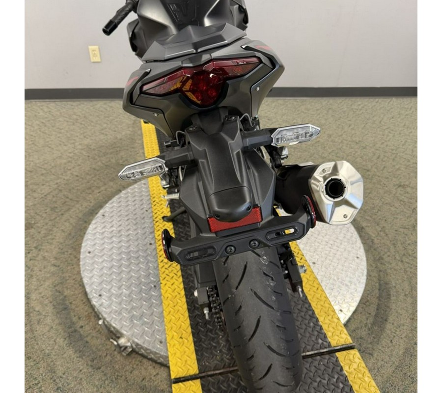 2024 Kawasaki Z500 SE ABS