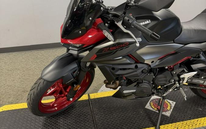 2024 Kawasaki Z500 SE ABS
