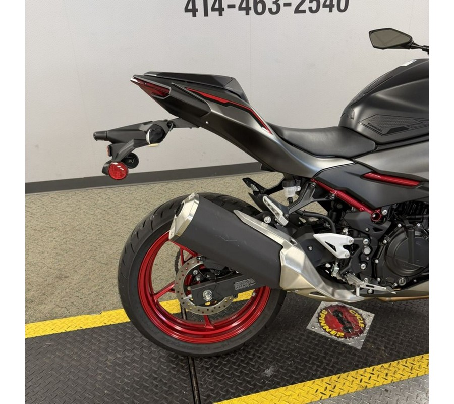 2024 Kawasaki Z500 SE ABS