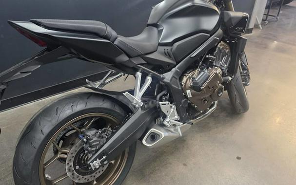 2026 Honda CB650R E-Clutch