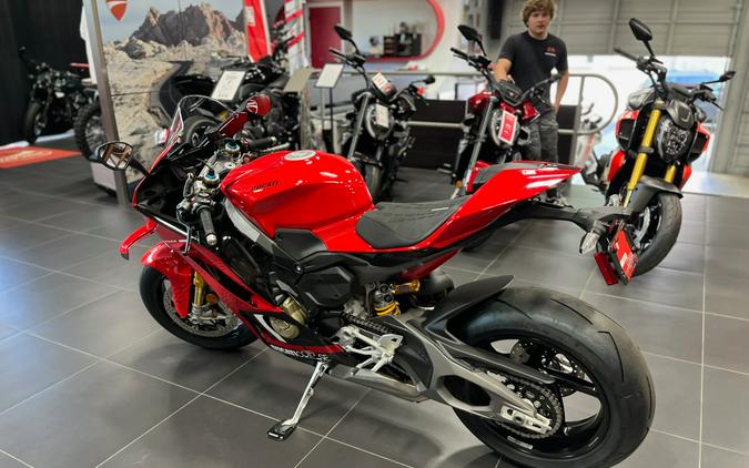 2026 Ducati Panigale V4 S