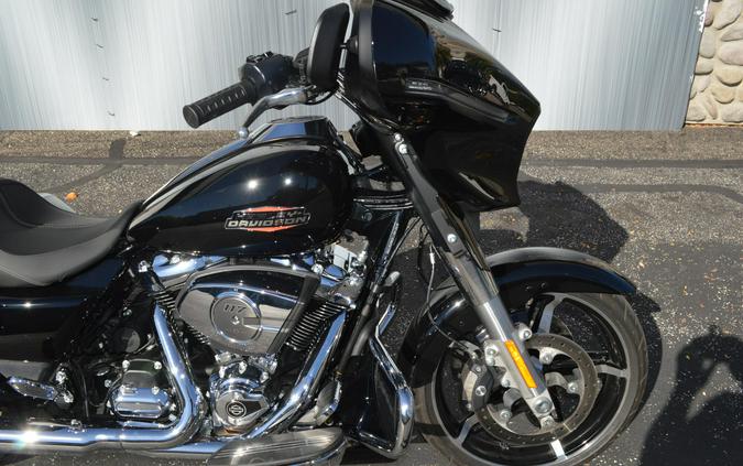 FLHX 2025 Street Glide™