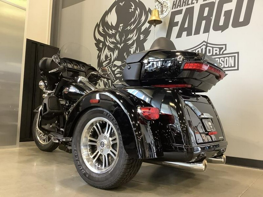 2024 Harley-Davidson® FLHTCUTG - Tri Glide® Ultra